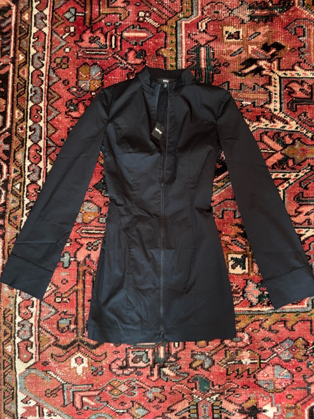 Minimalist Black Zip-Front Long-Sleeve Mini Dress - Picture 2 of 2